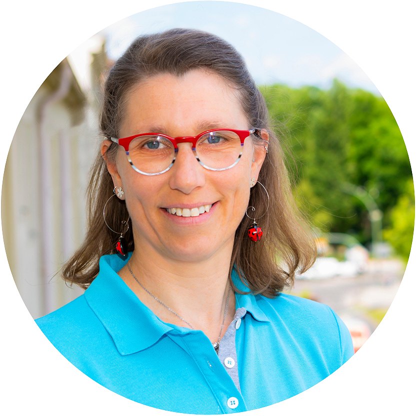 Jördis Gramowski Physiotherapeutin, Diplom für osteopathische Befunderhebung und Therapie D.O.B.T., Diplom Boeger-Therapeutin, fachliche Leiterin Erwachsene und Kinder